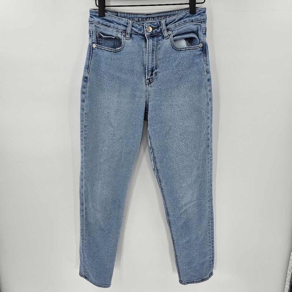 American eagle mom jeans 4 light wash